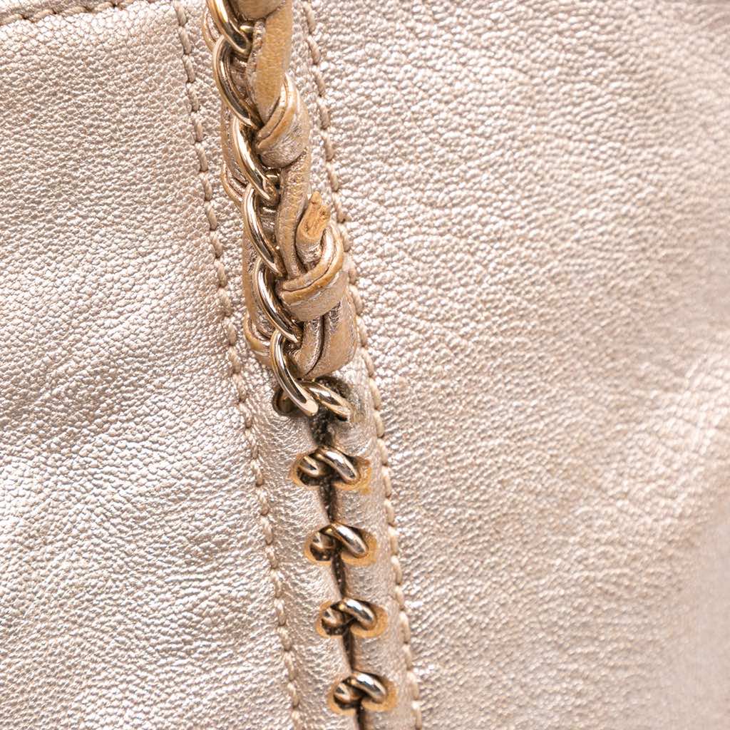 Chanel Metallic Goatskin Luxe Ligne Tote - Image 10