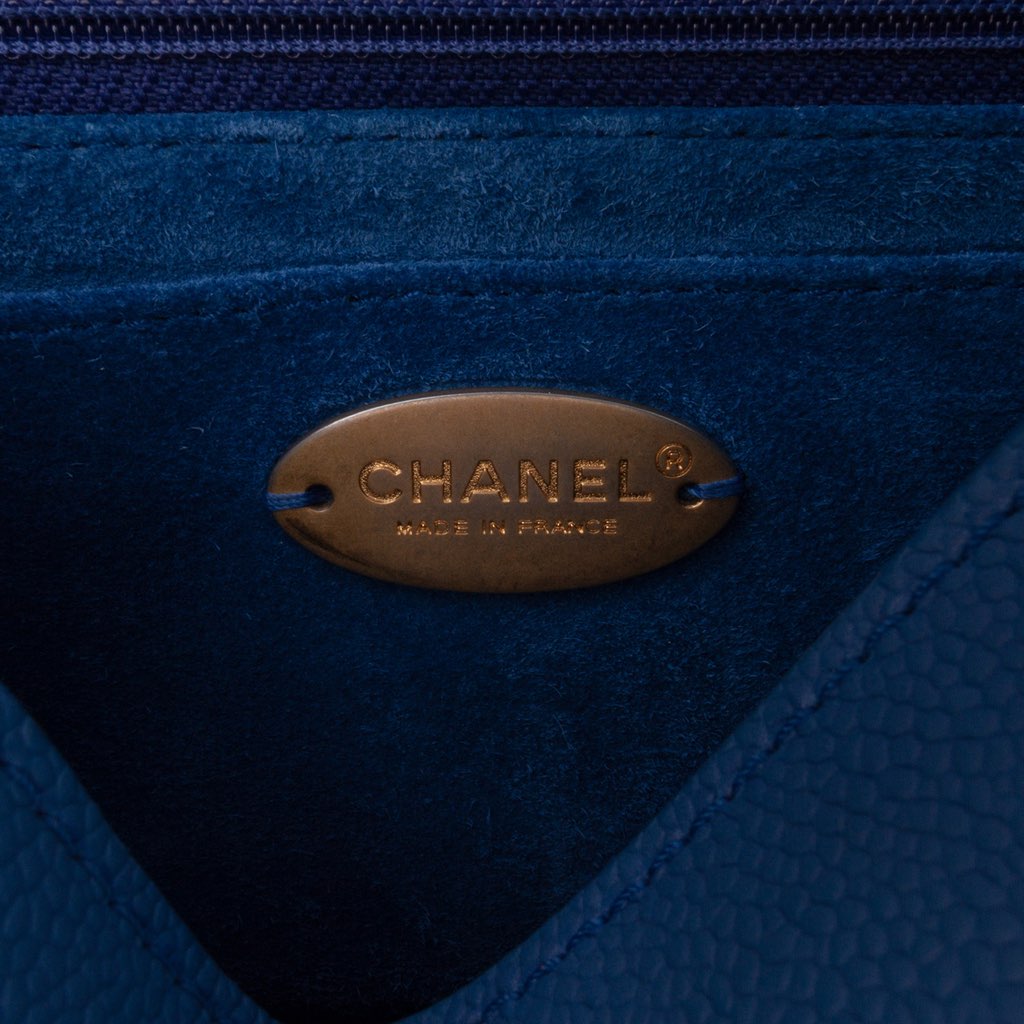 Chanel Mini Classic Caviar Pure Flap - Side view