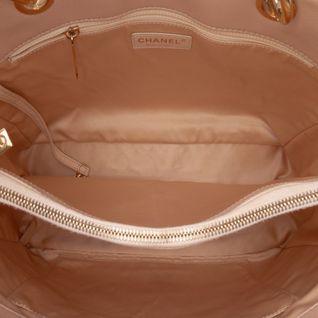 Chanel Caviar Grand Shopping Tote - 4
