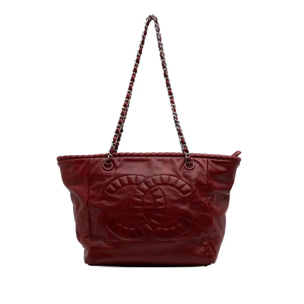Chanel Calfskin On The Bund Tote Red Leather Good - Front View