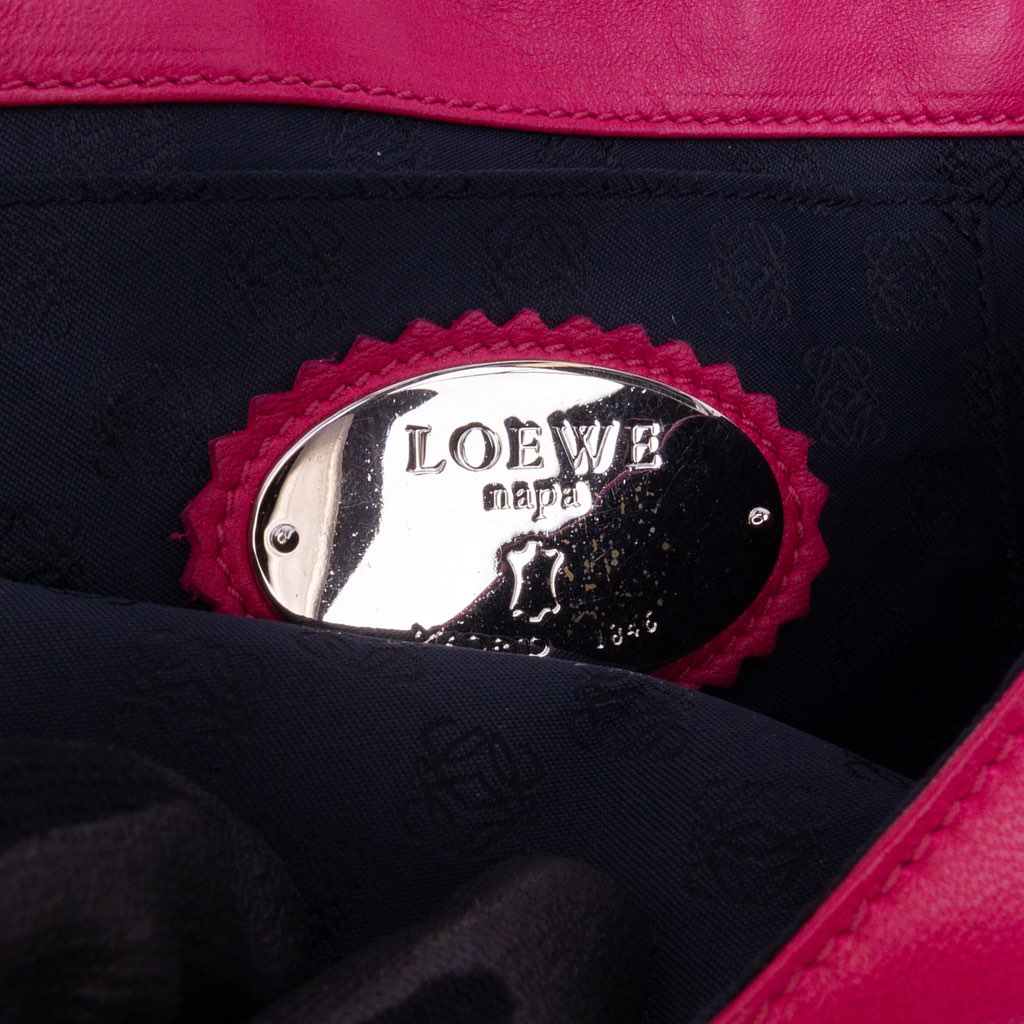 Loewe Anagram Nappa Bow Tie Clutch with Chain - Detail 1