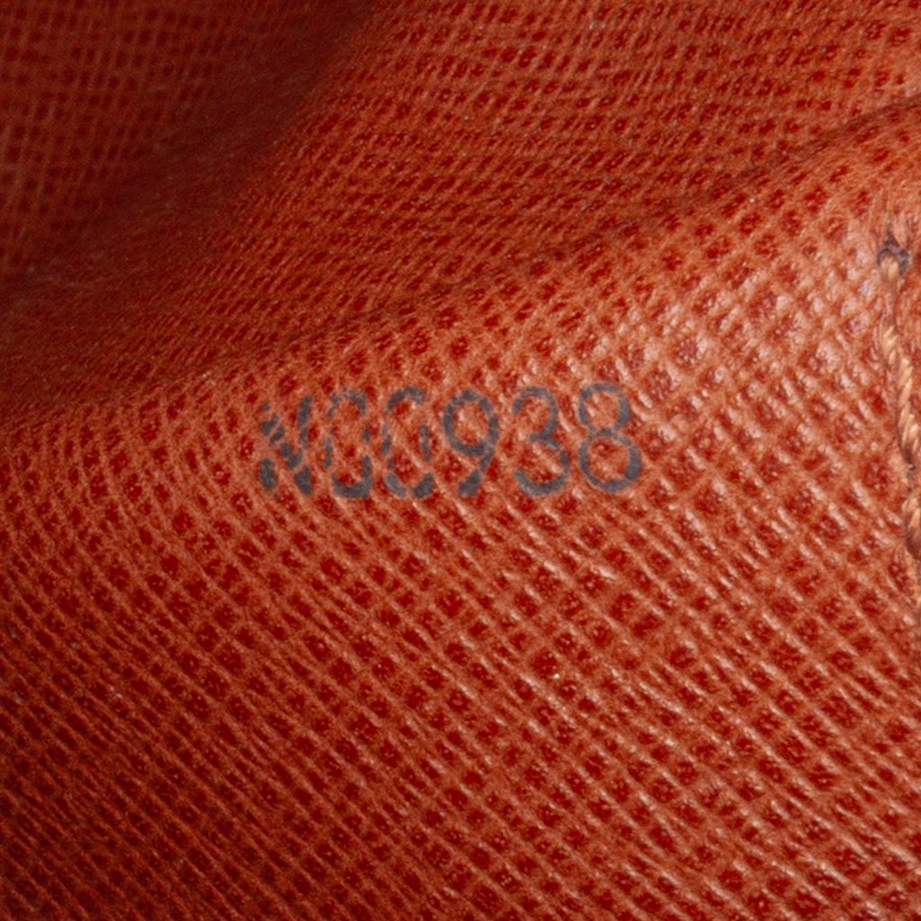 Louis Vuitton Monogram Papillon 26 - Side view