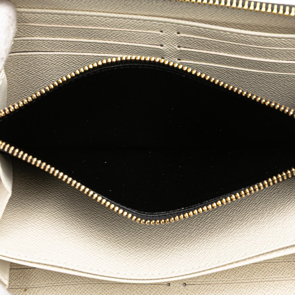 Louis Vuitton Monogram Giant Jungle Zippy Wallet - 4