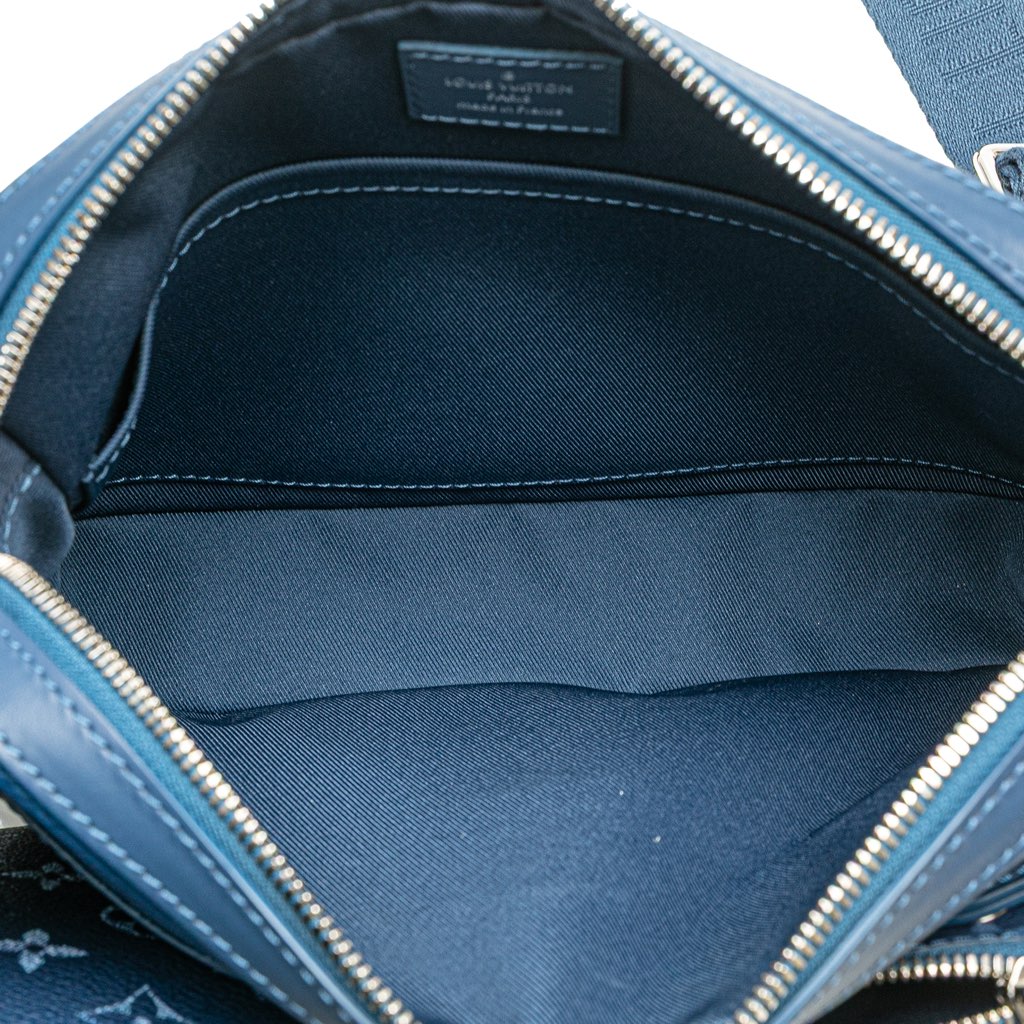 Louis Vuitton Monogram Gradient Trio Messenger - 4