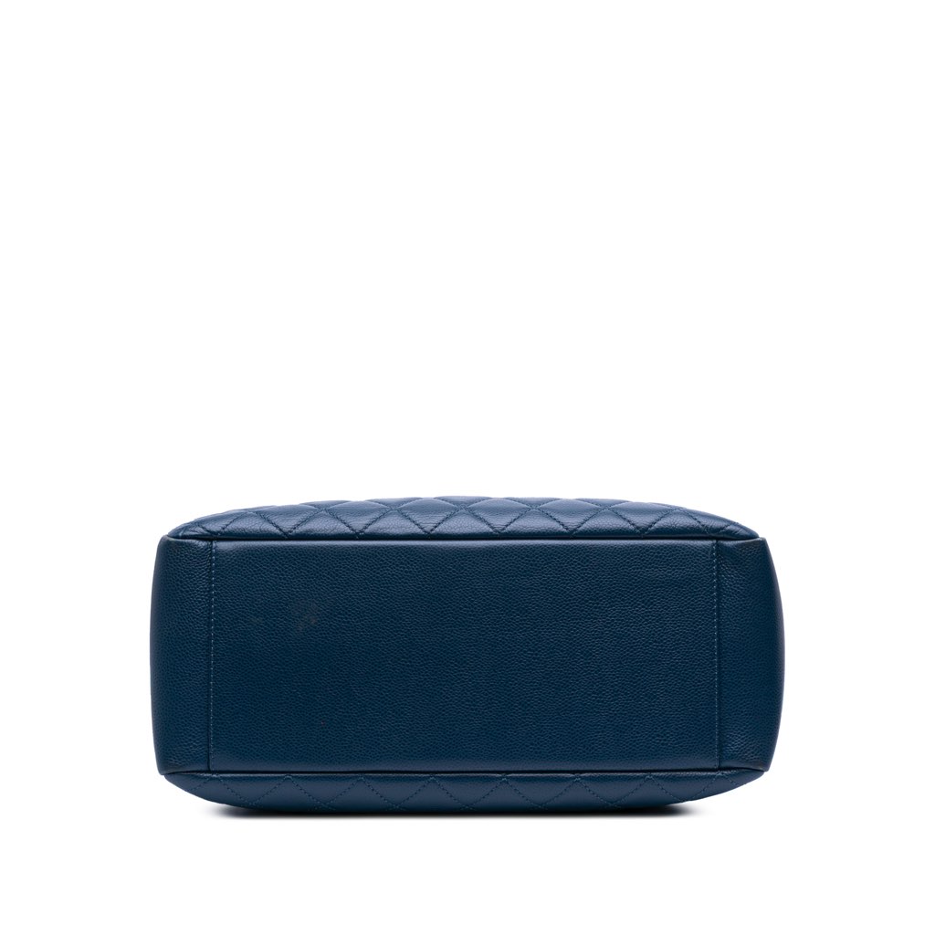 Chanel Caviar Grand Shopping Tote - 3
