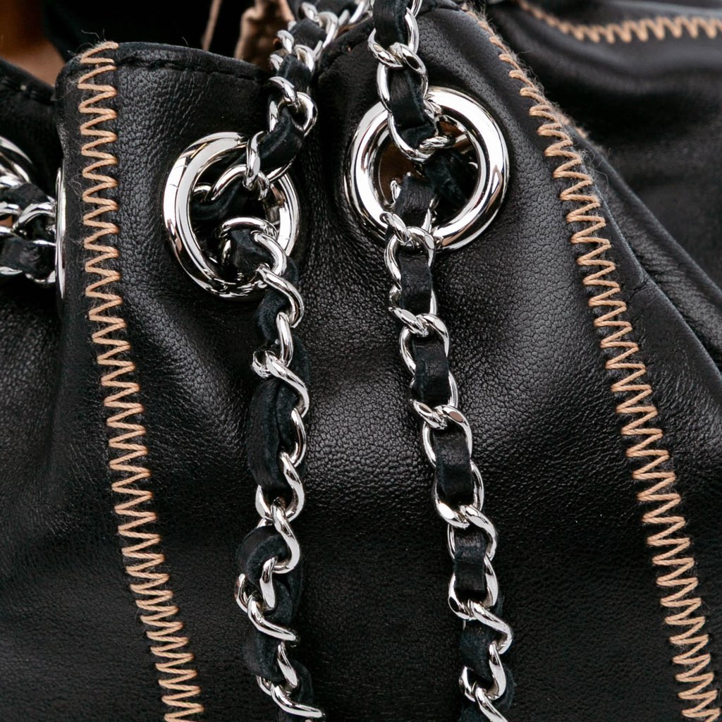 Chanel Mini Lambskin and Satin Reversible Sac Cordon - Detail 2
