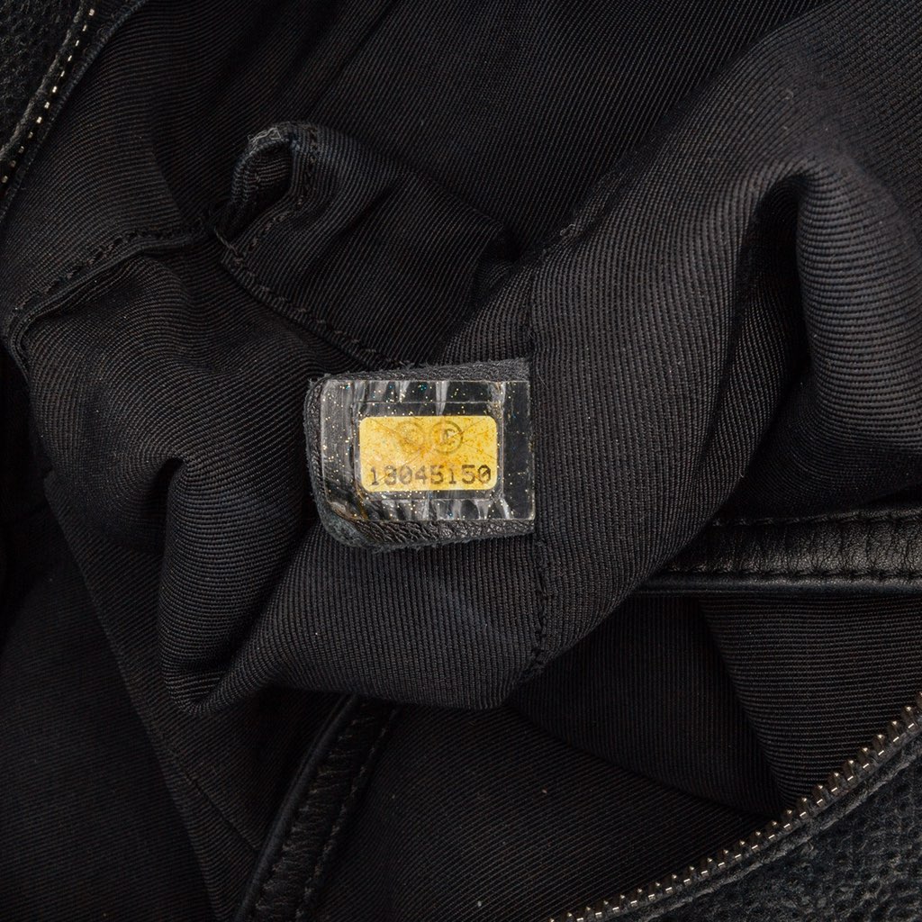 Chanel Caviar 31 Hobo Bag - Detail 1