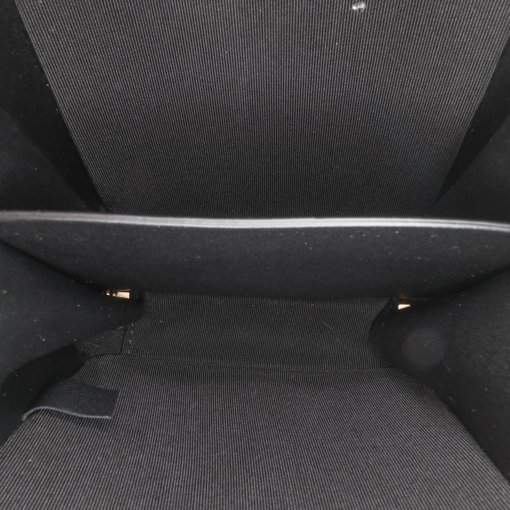 Chanel Calfskin Stitched Cup Of Tea Vanity Case - 4