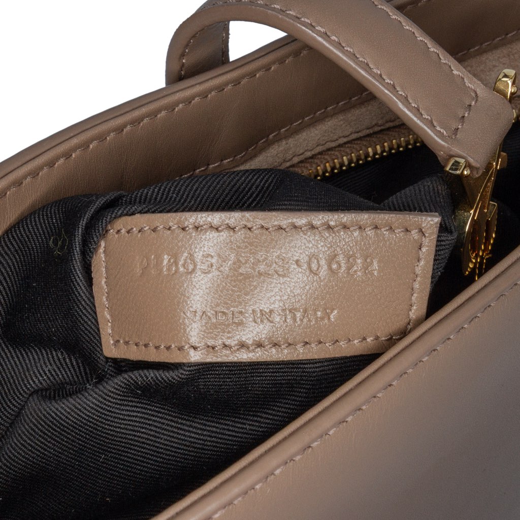 Saint Laurent Leather Le 5 a 7 Shoulder Bag - 5