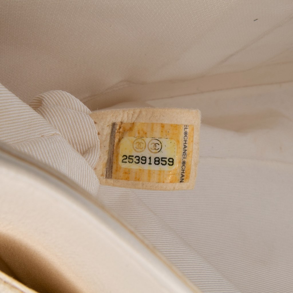 Chanel Medium Classic Printed Denim Floral Double Flap - Detail 1