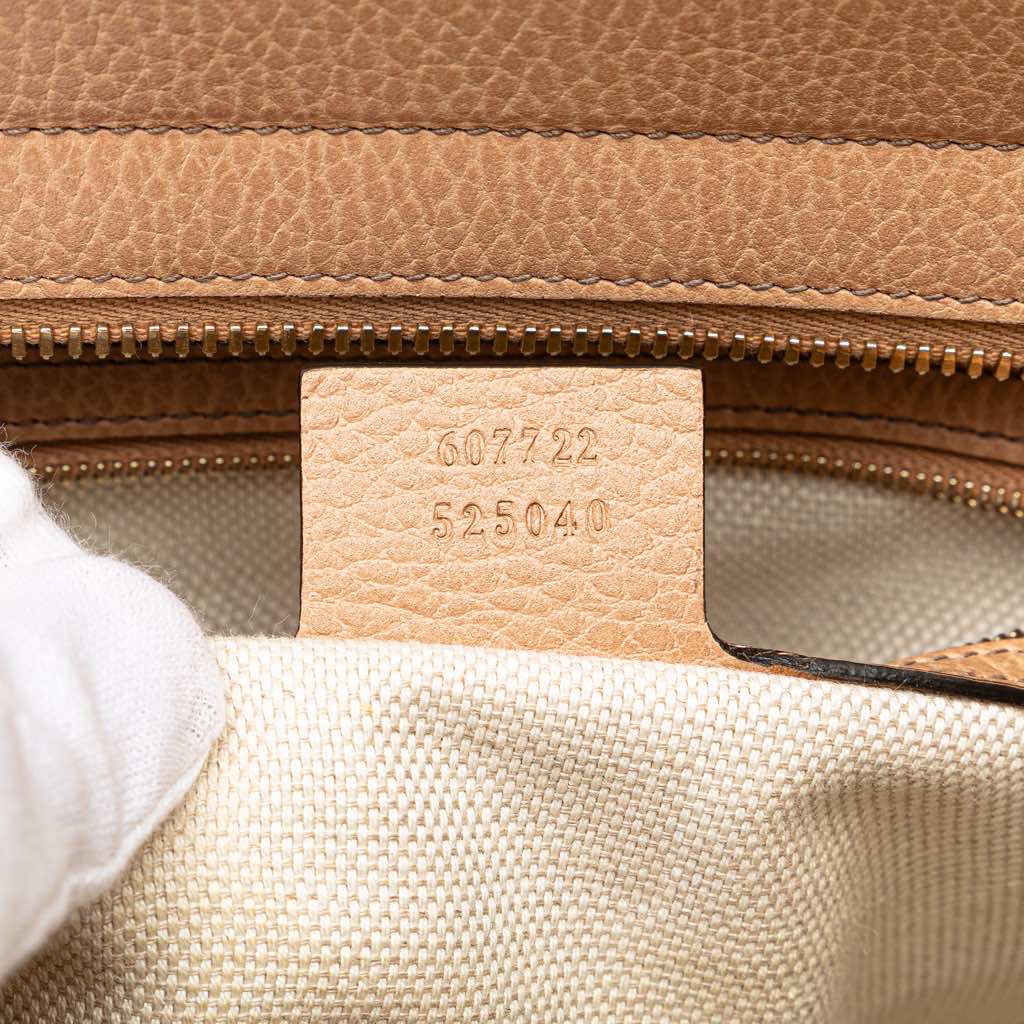 Gucci Medium Leather Soho Top Handle Convertible Tote - Detail 1