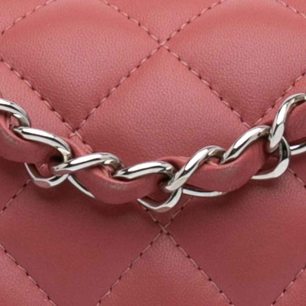 Chanel Mini Square Classic Lambskin Single Flap - Detail 2