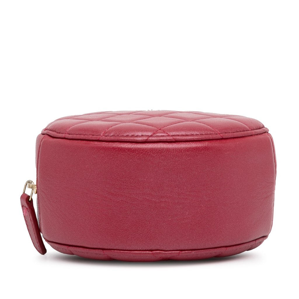 Chanel Quilted Lambskin Round Pearl Clutch with Chain - 5