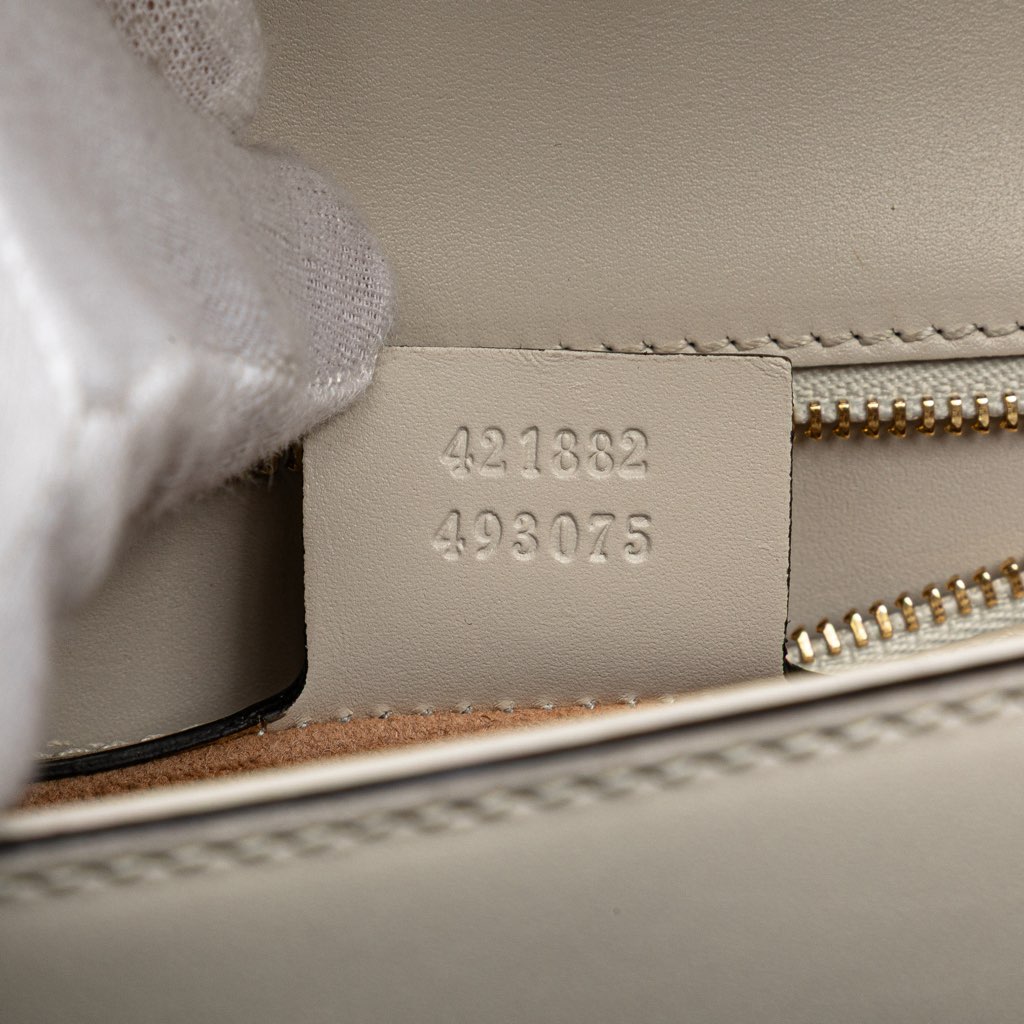 Gucci Small Leather Sylvie Satchel - Detail 1