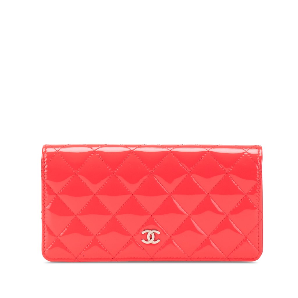 Chanel CC Quilted Patent Leather L Yen Bifold Wallet