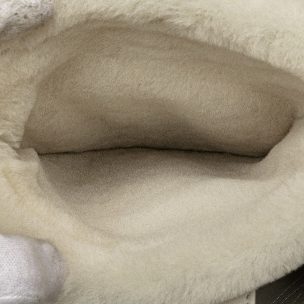 Chanel Quilted Lambskin and Shearling CC Muff Flap - 5