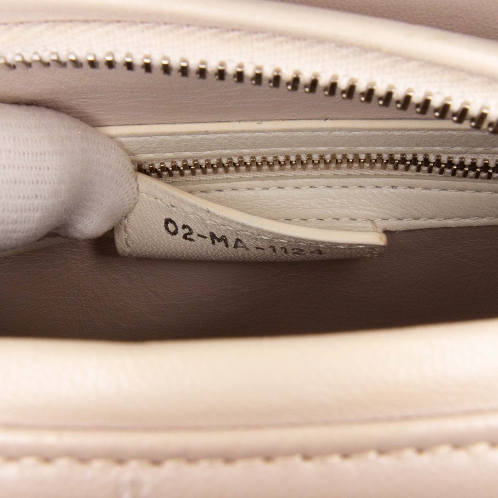 Dior Medium Bicolor Lambskin Macrocannage Stitched Lady Dior - Detail 1