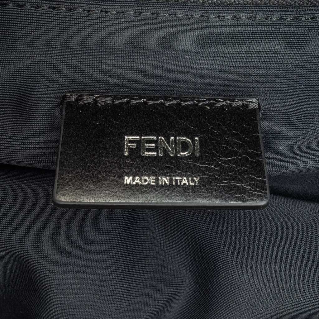 Fendi Large Zucca Vertigo Mesh Baguette Satchel - Detail 1