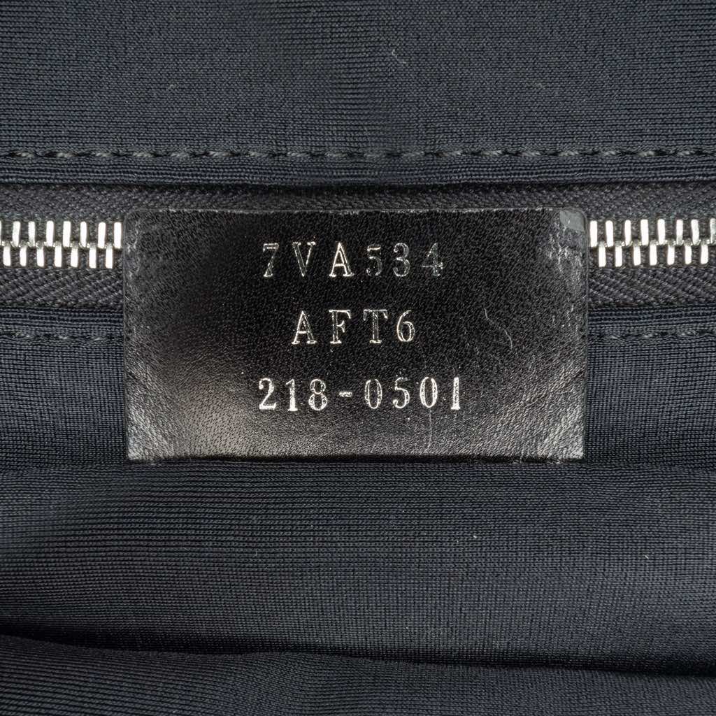 Fendi Large Zucca Vertigo Mesh Baguette Satchel - Detail 2