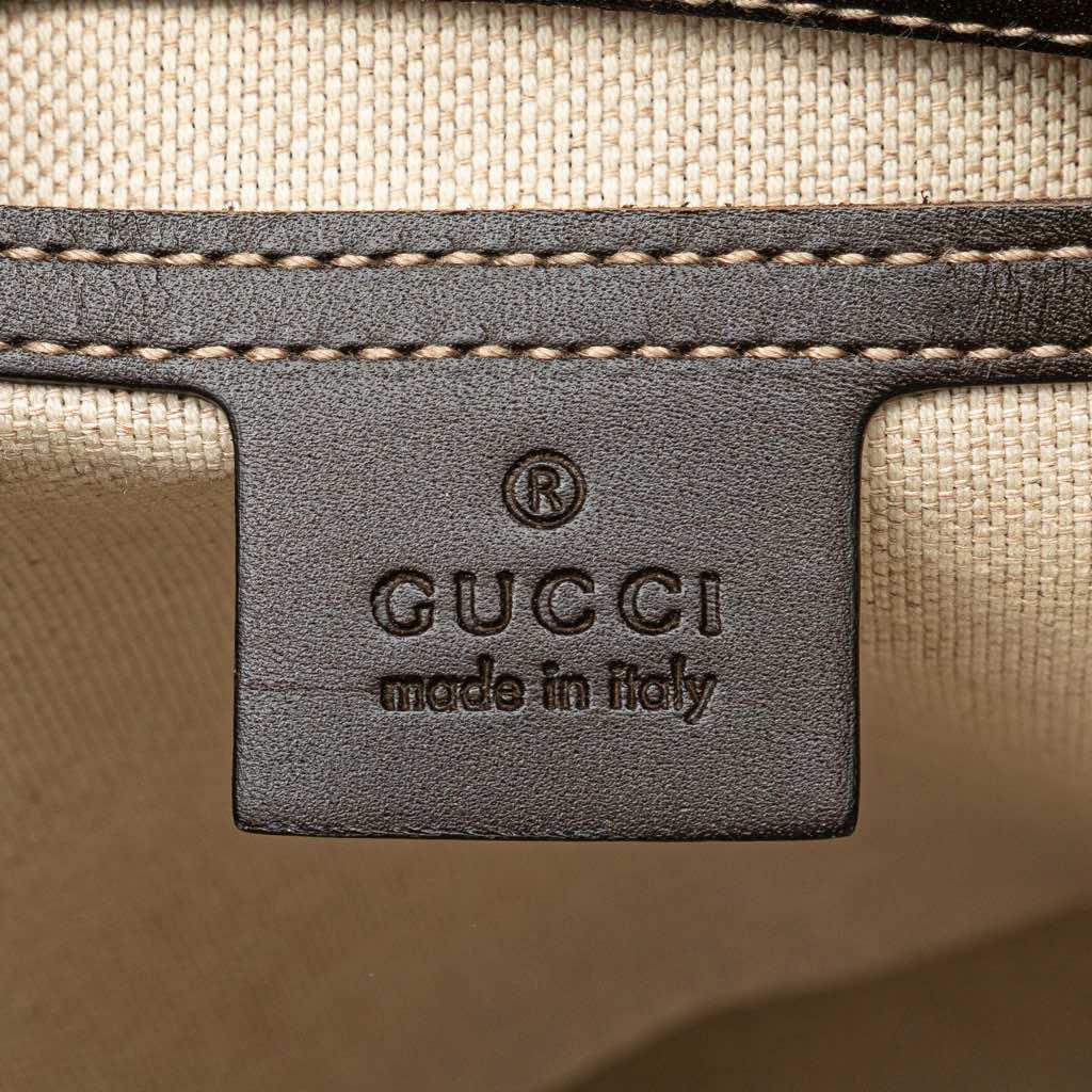 Gucci GG Supreme Crossbody - Side view