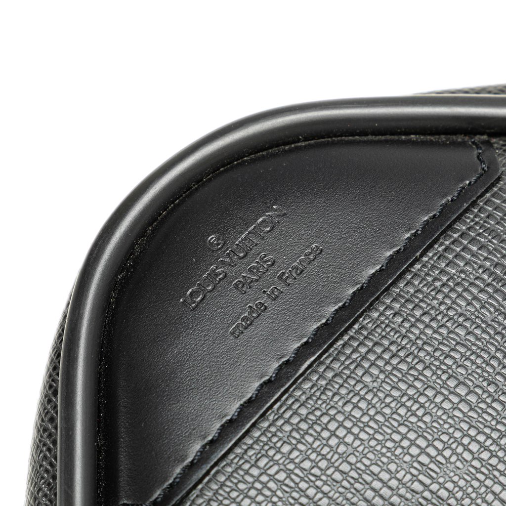 Louis Vuitton Taiga Satellite 53 Luggage - 5