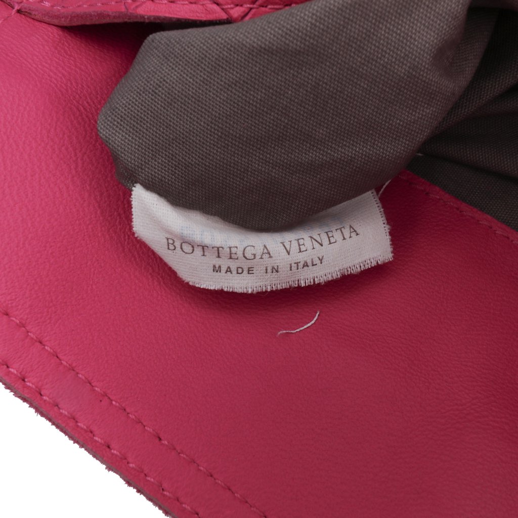 Bottega Veneta Small Calfskin Intrecciomirage Embossed Butterfly Chain Crossbody - Detail 2