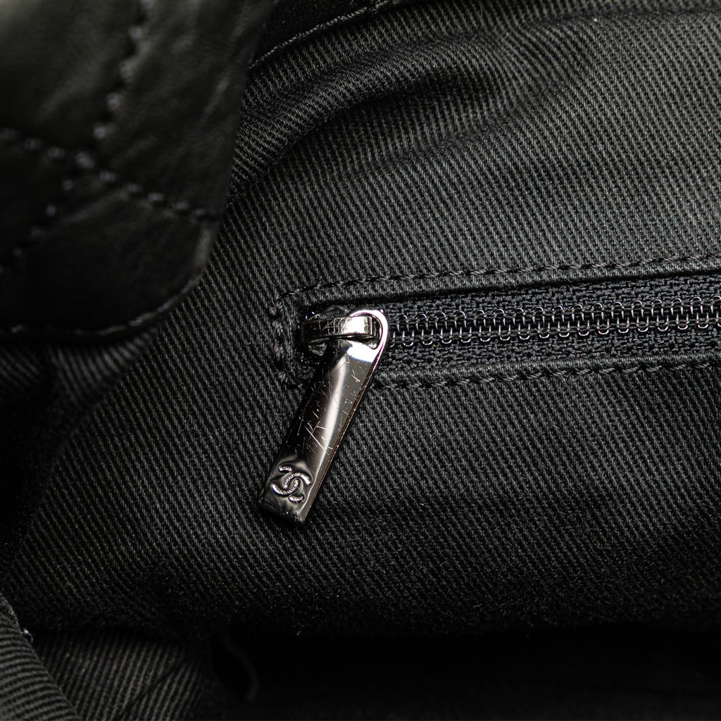 Chanel Small Reissue Lambskin 8 Knots Tote - Detail 2