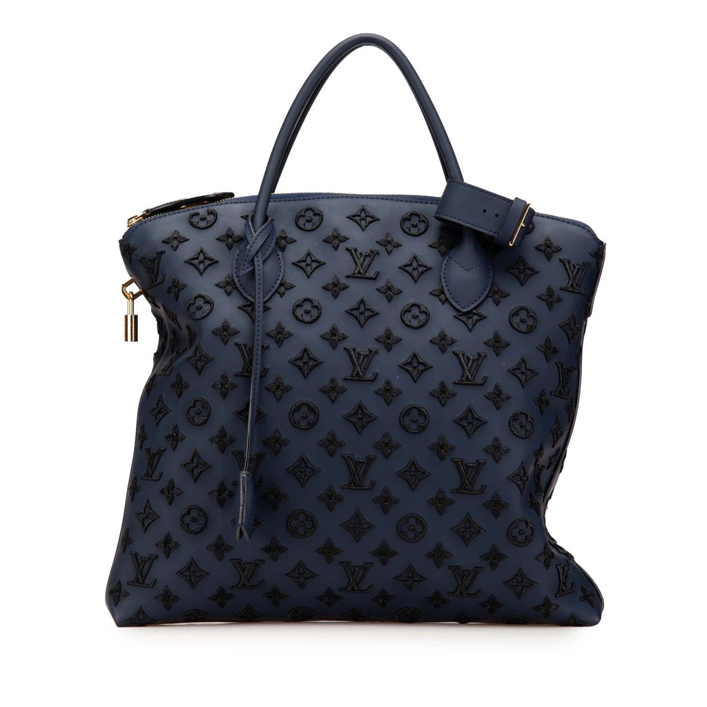 Louis Vuitton Monogram Addiction Lockit Vertical MM