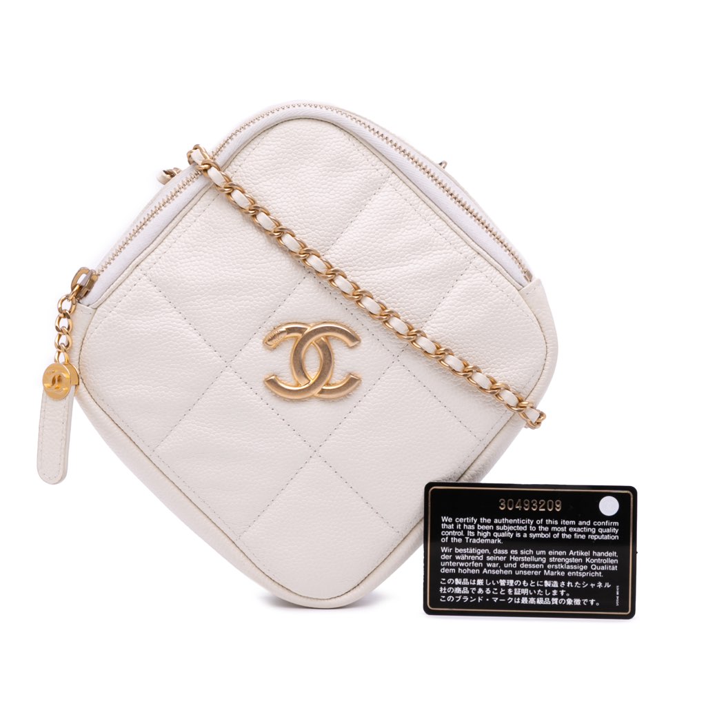 Chanel Quilted Caviar Diamond Clutch With Chain - Image 13