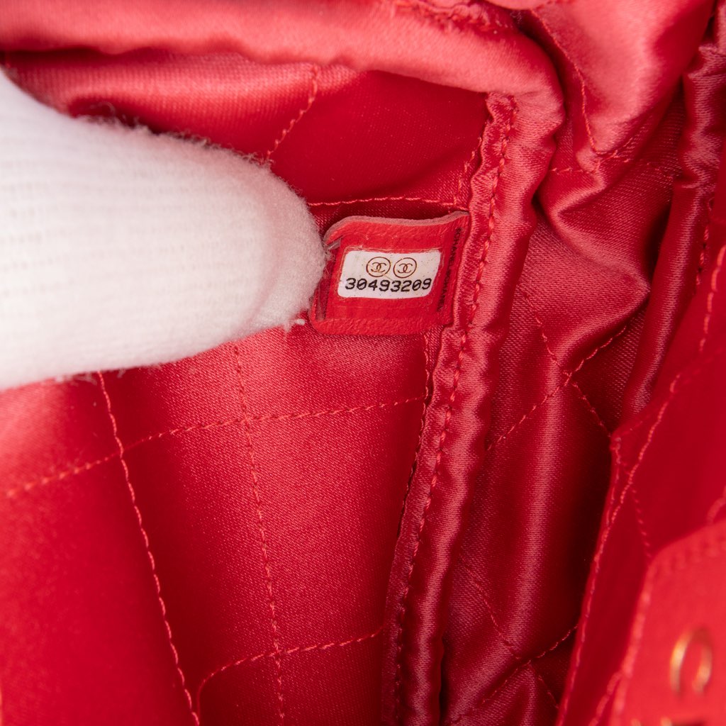 Chanel Quilted Caviar Diamond Clutch With Chain - Side view