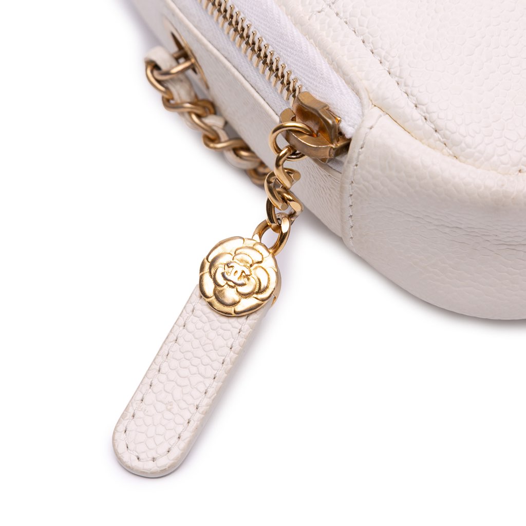 Chanel Quilted Caviar Diamond Clutch With Chain - Image 10