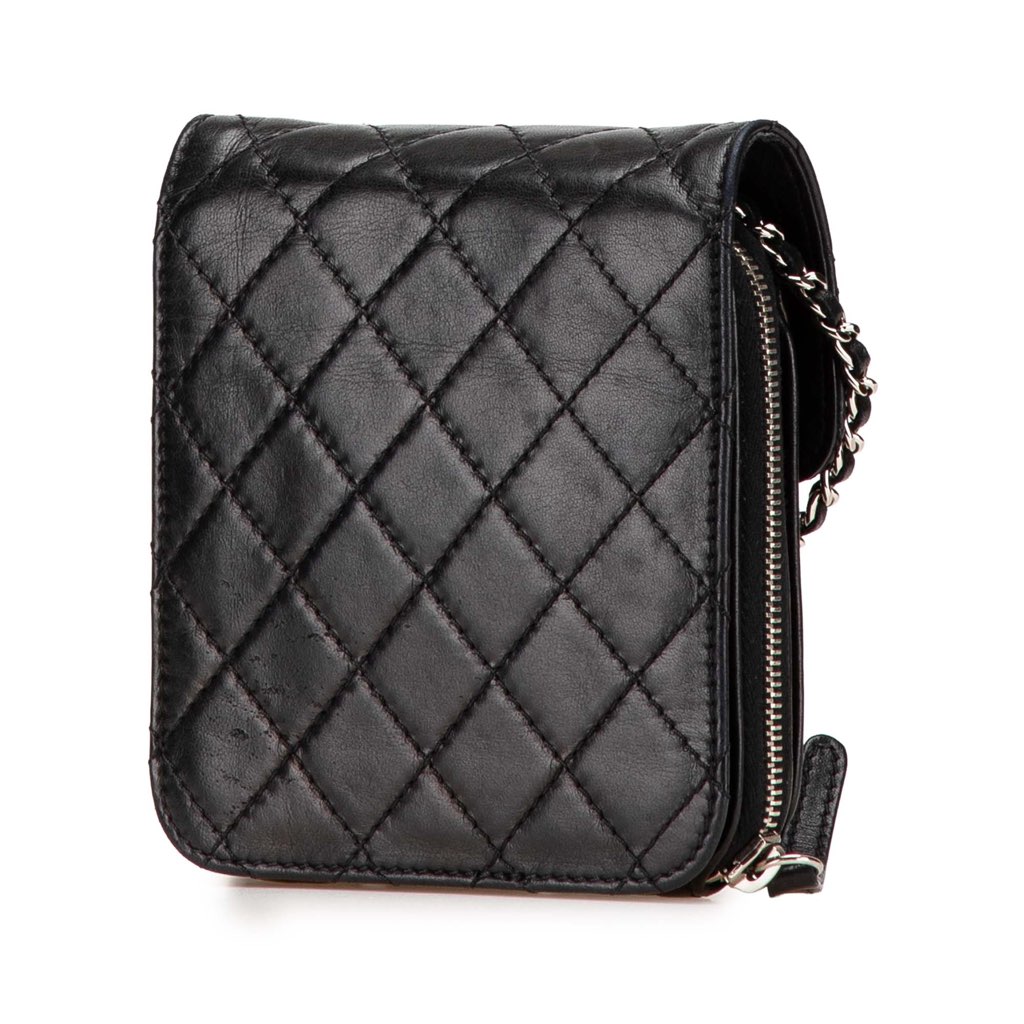 Chanel CC Quilted Lambskin Clams Wallet on Chain - Back view