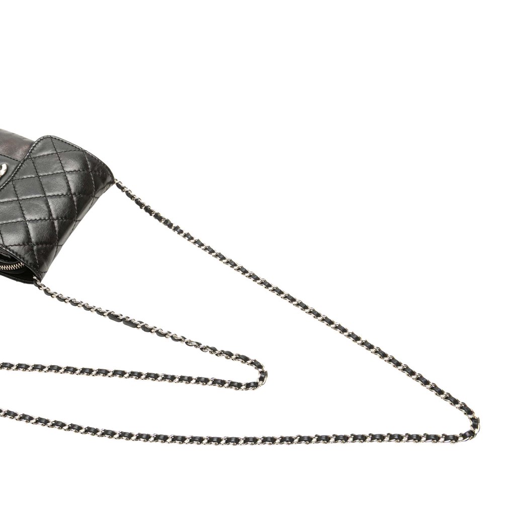 Chanel CC Quilted Lambskin Clams Wallet on Chain - Image 13