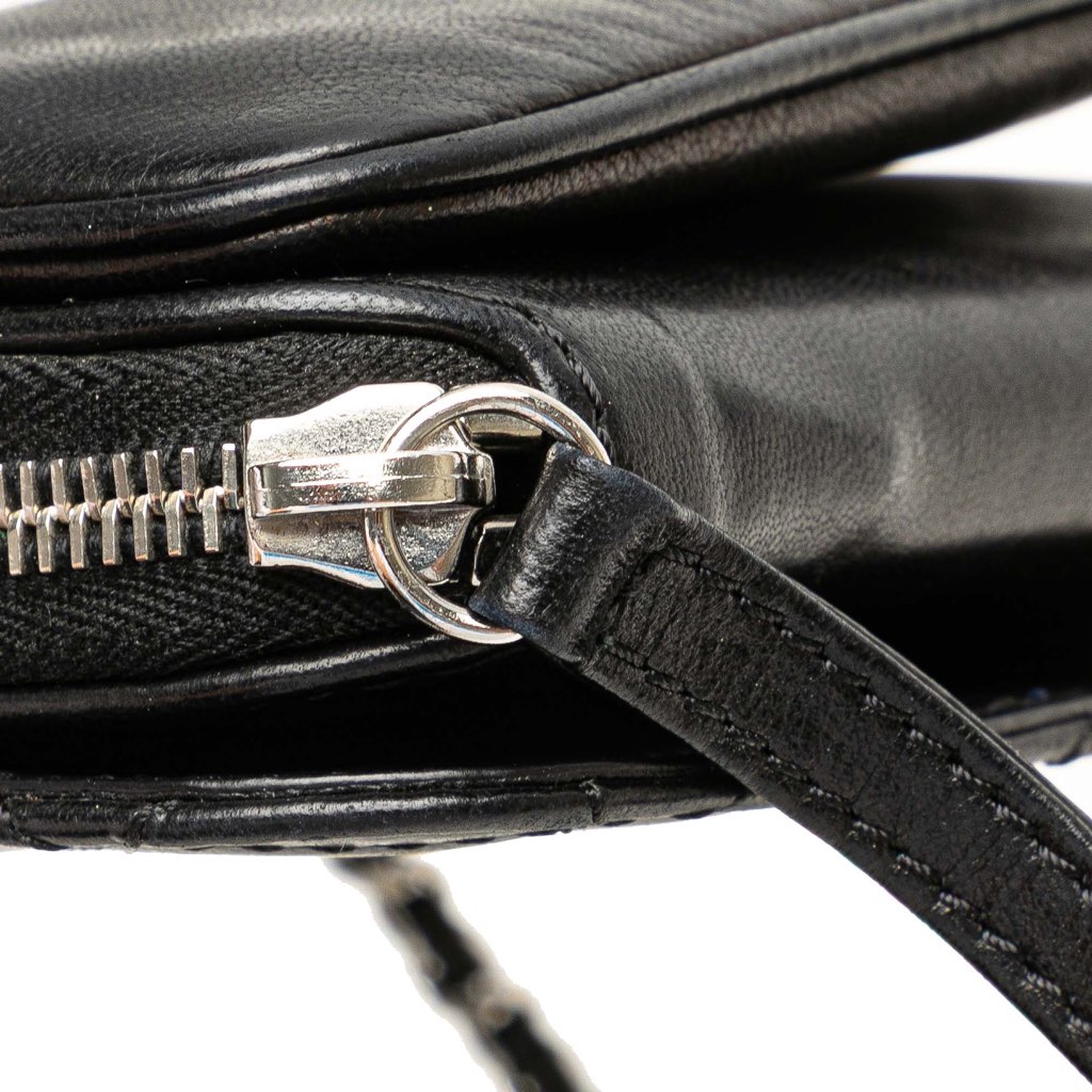 Chanel CC Quilted Lambskin Clams Wallet on Chain - Image 11