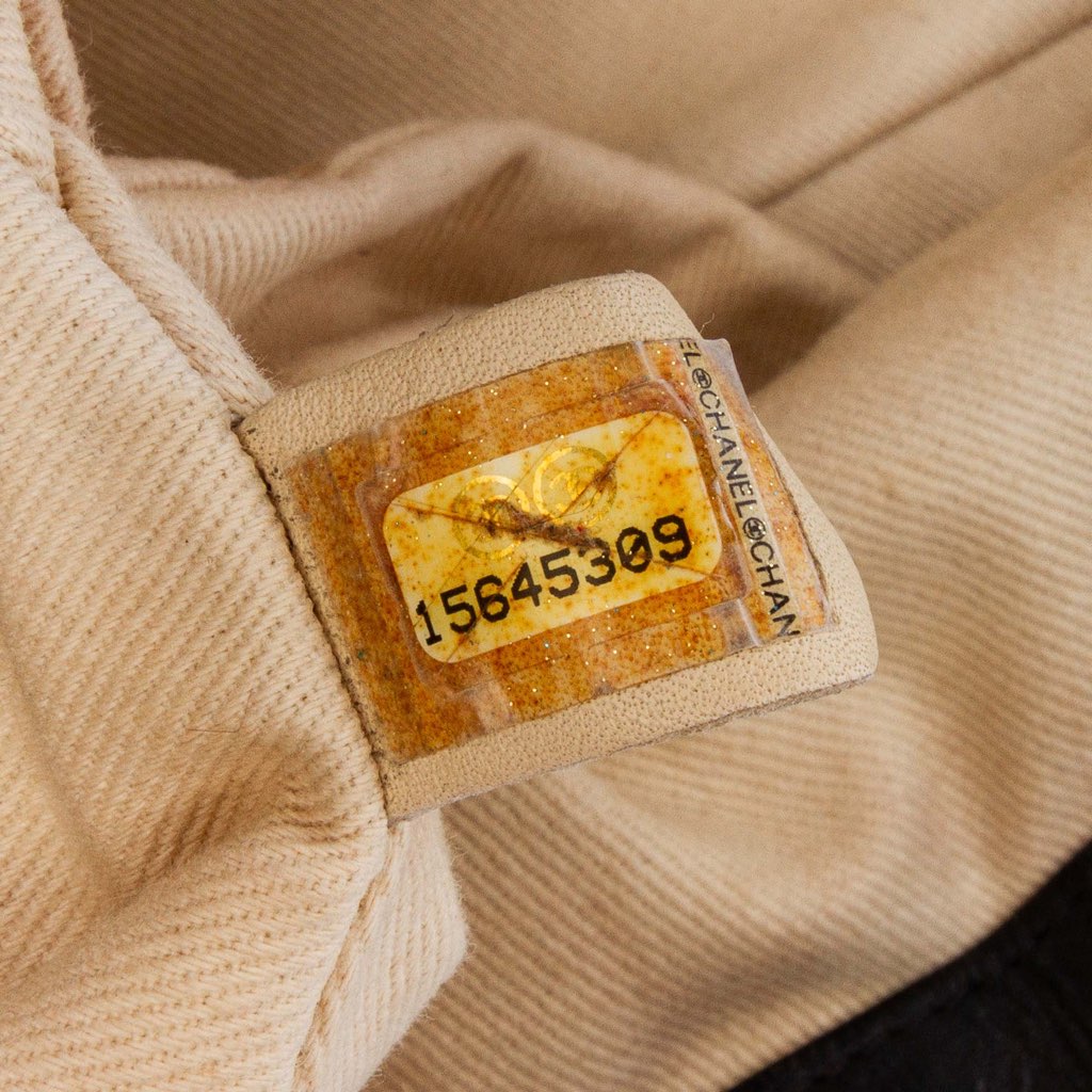 Chanel Quilted Calfskin Chic Quilt Flap - Detail 2