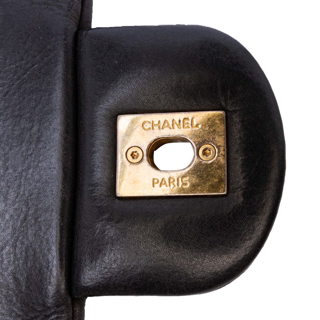Chanel Quilted Calfskin Chic Quilt Flap - Image 11