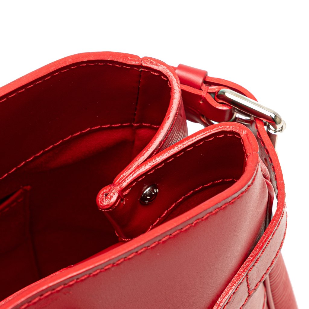 Louis Vuitton Epi Passy PM - Image 12