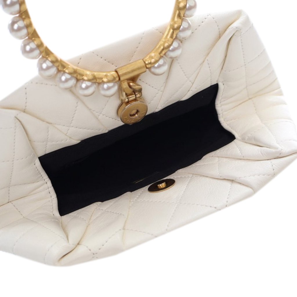 Chanel Quilted Lambskin Pearl Crown Handle Clutch Bag - 5