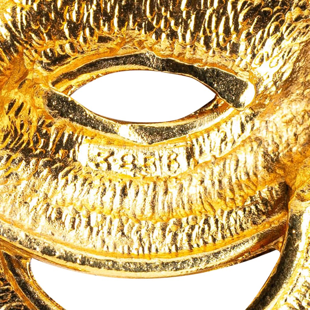 Chanel Gold Plated Quilted CC Pendant Necklace - 2