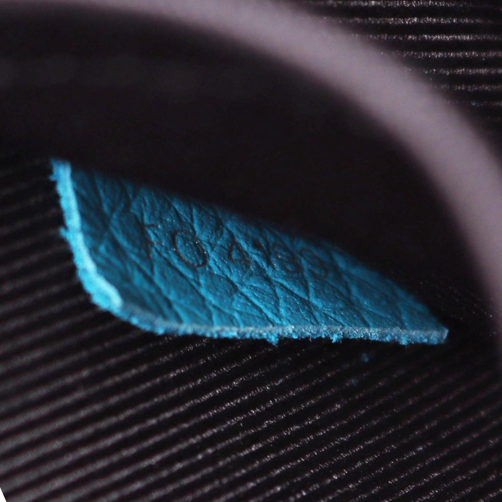 Louis Vuitton Monogram Taurillon Sac Plat - 5