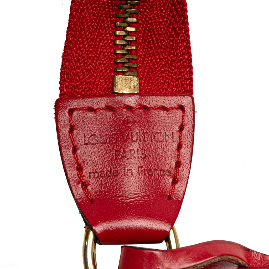 Louis Vuitton Epi Pochette Accessoires - Side view