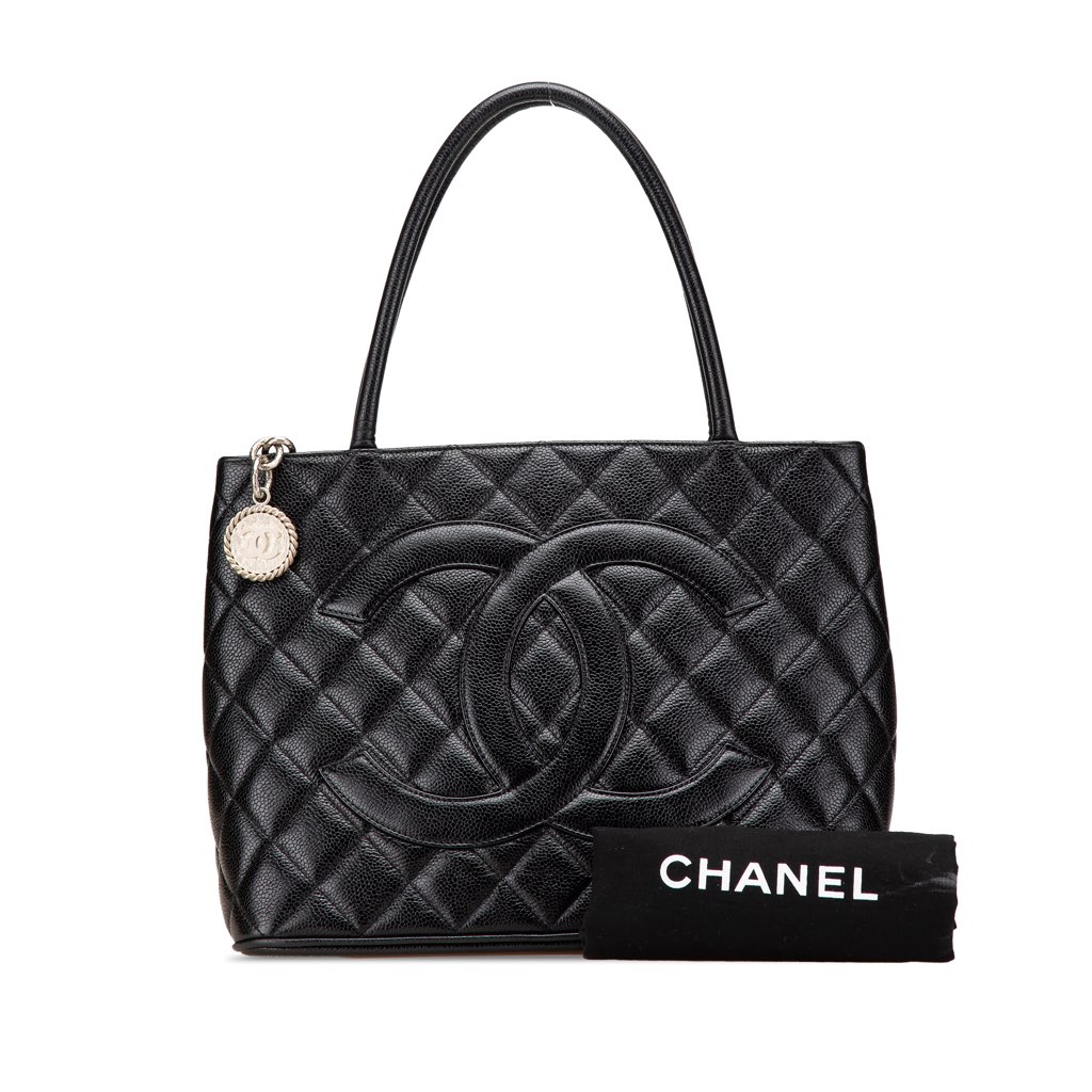 Chanel Caviar Medallion Tote - Image 13