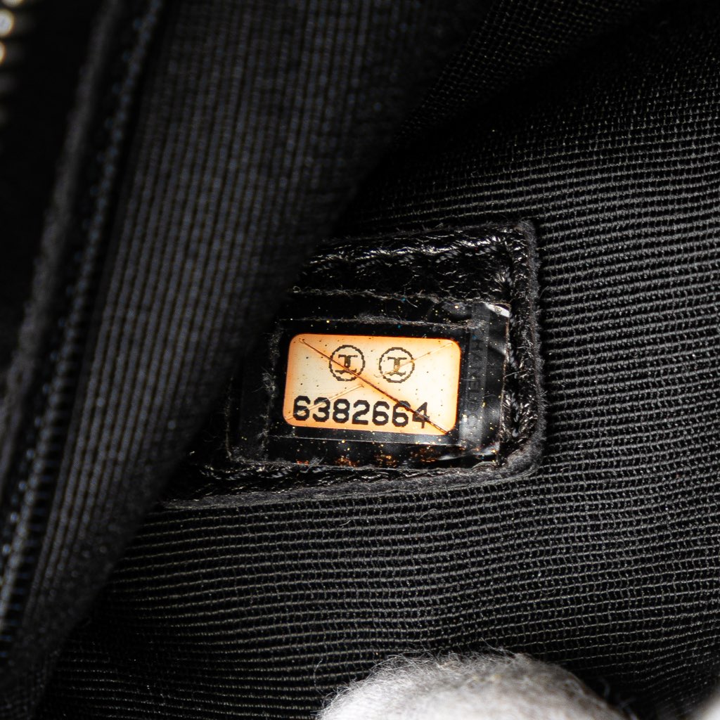 Chanel Caviar Medallion Tote - Detail 1