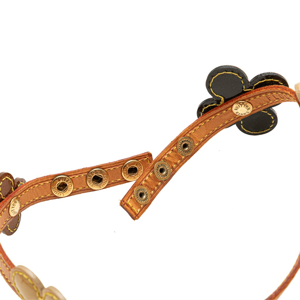 Louis Vuitton Leather Flower Lexington Choker - Side view