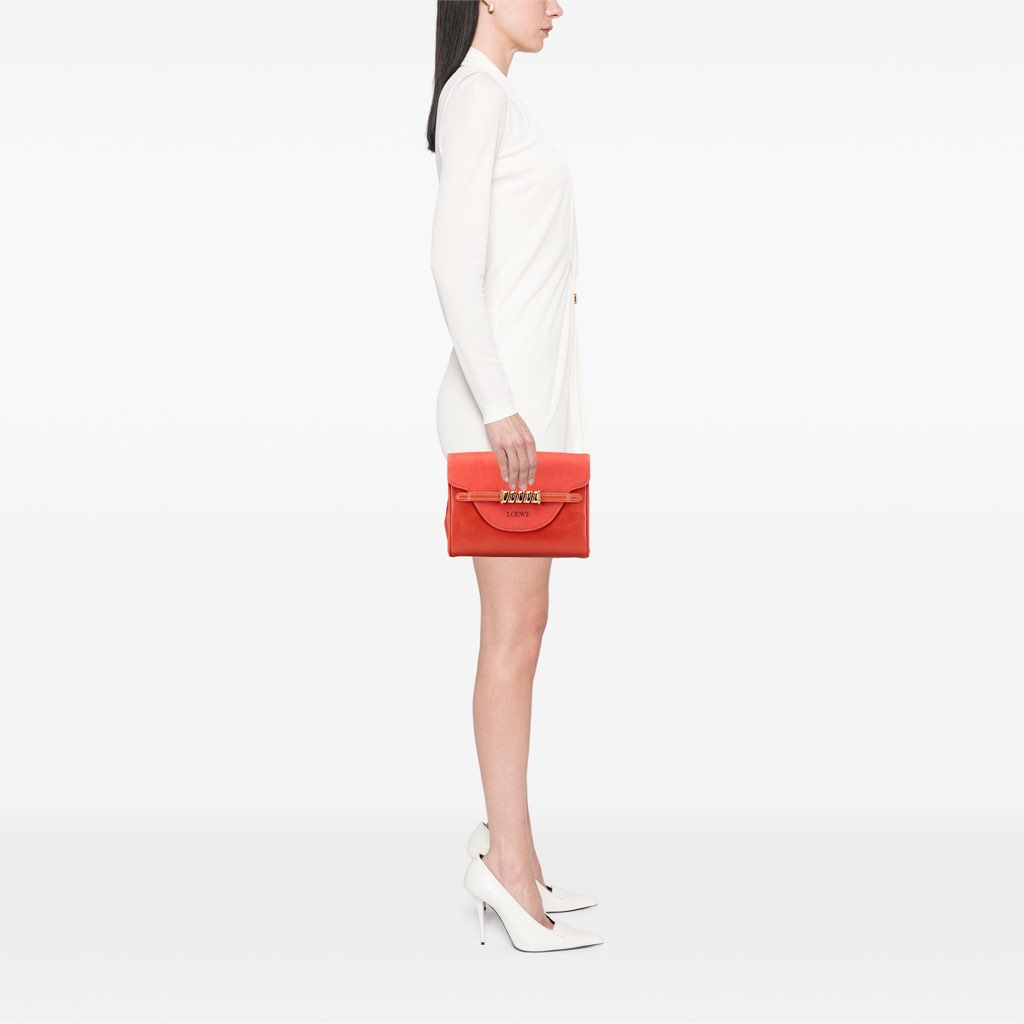 Loewe Leather Velazquez Twist Clutch - Image 14
