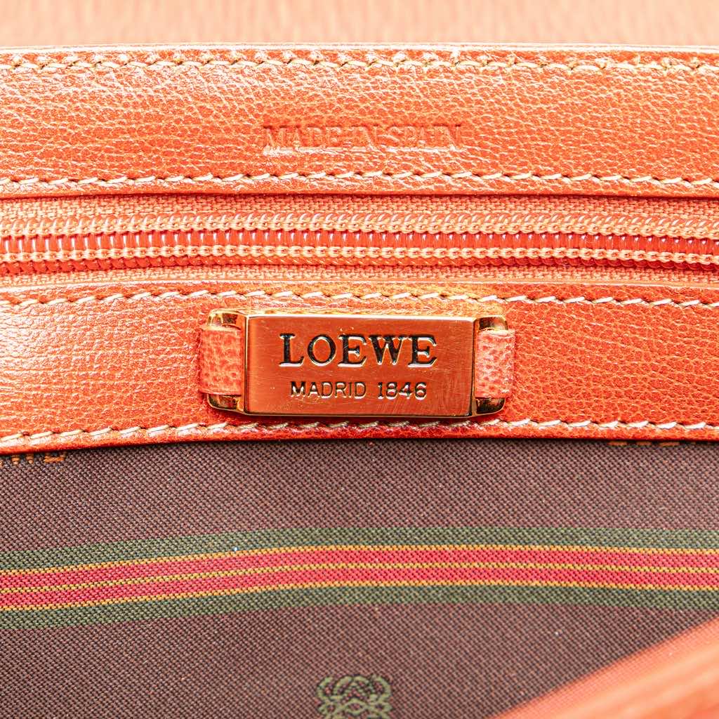 Loewe Leather Velazquez Twist Clutch - Side view