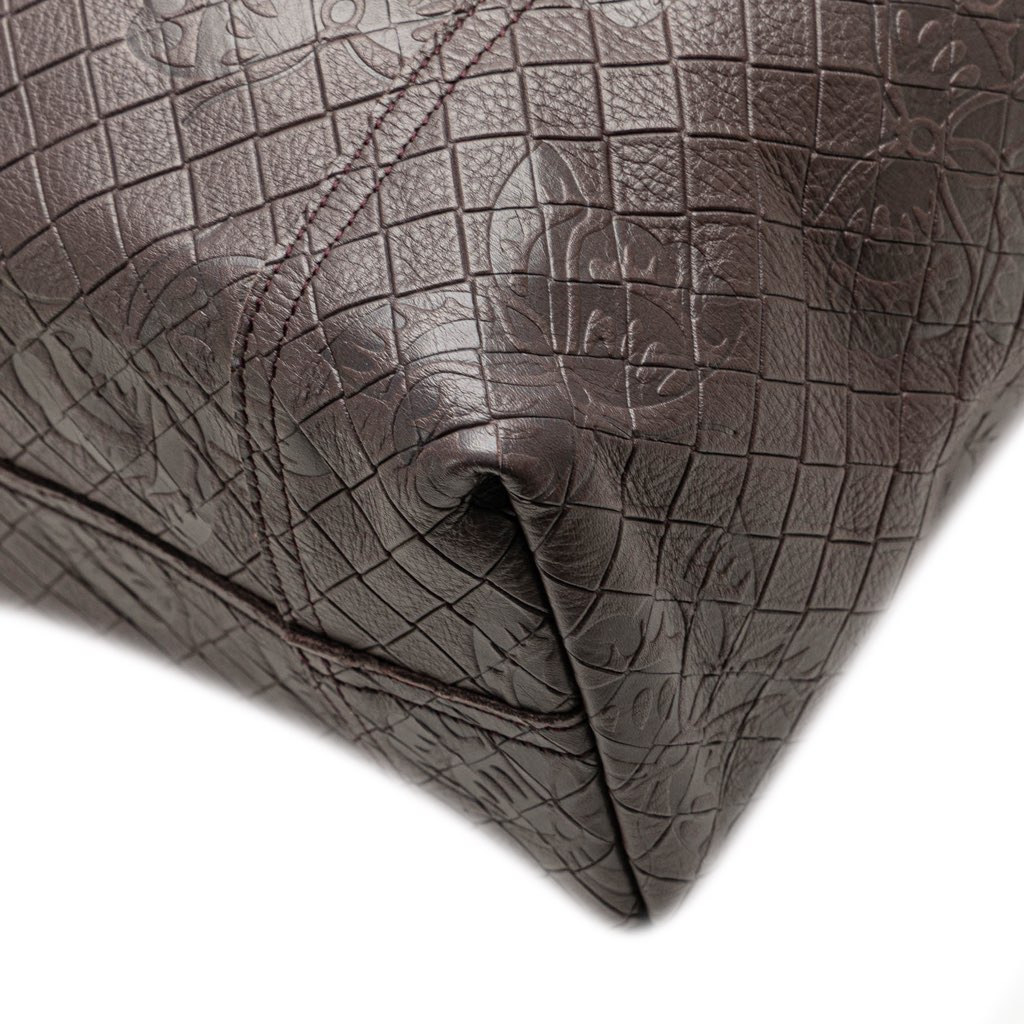 Bottega Veneta Leather Intrecciomirage Butterfly Tote - Image 12