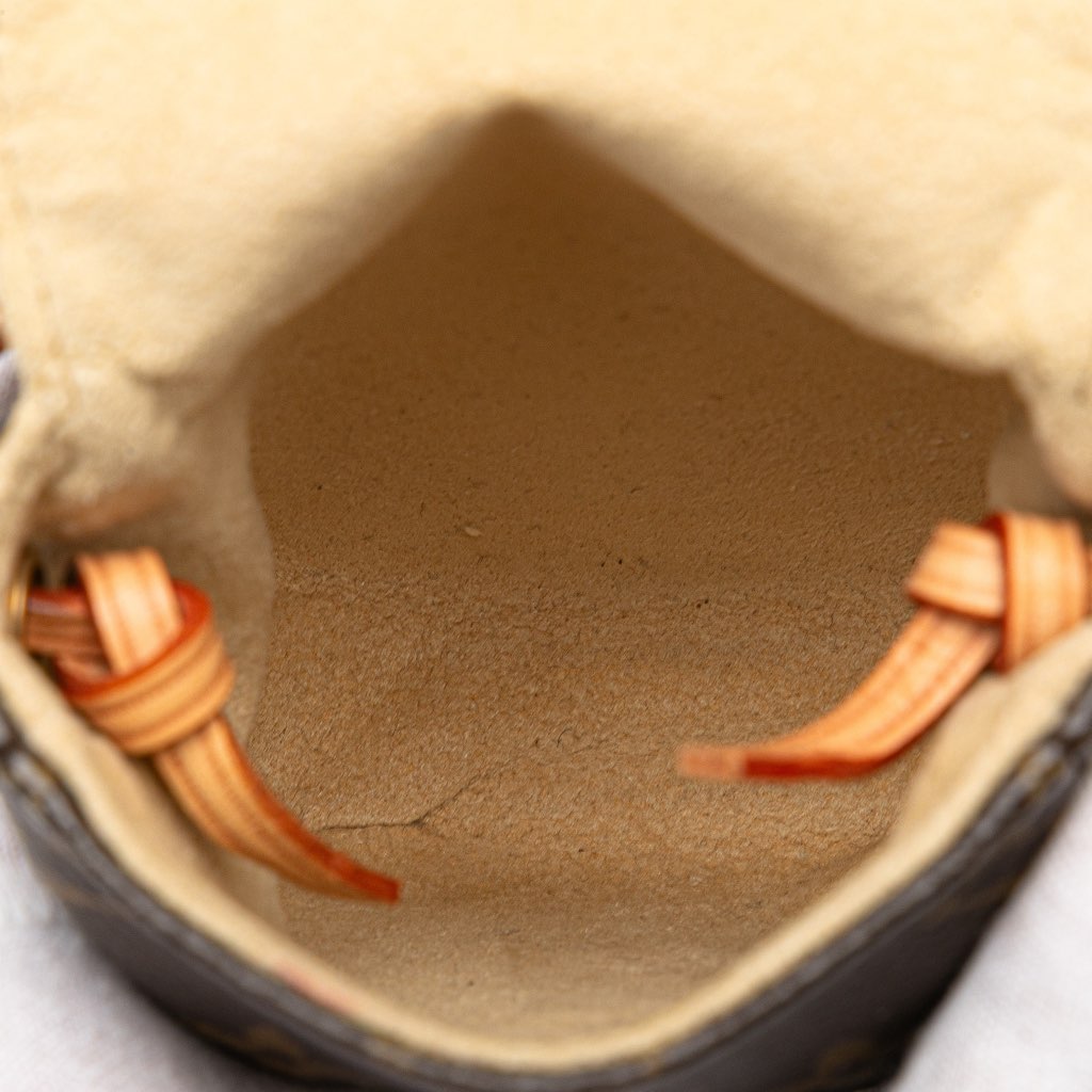 Louis Vuitton Monogram Pochette Cancun - 4