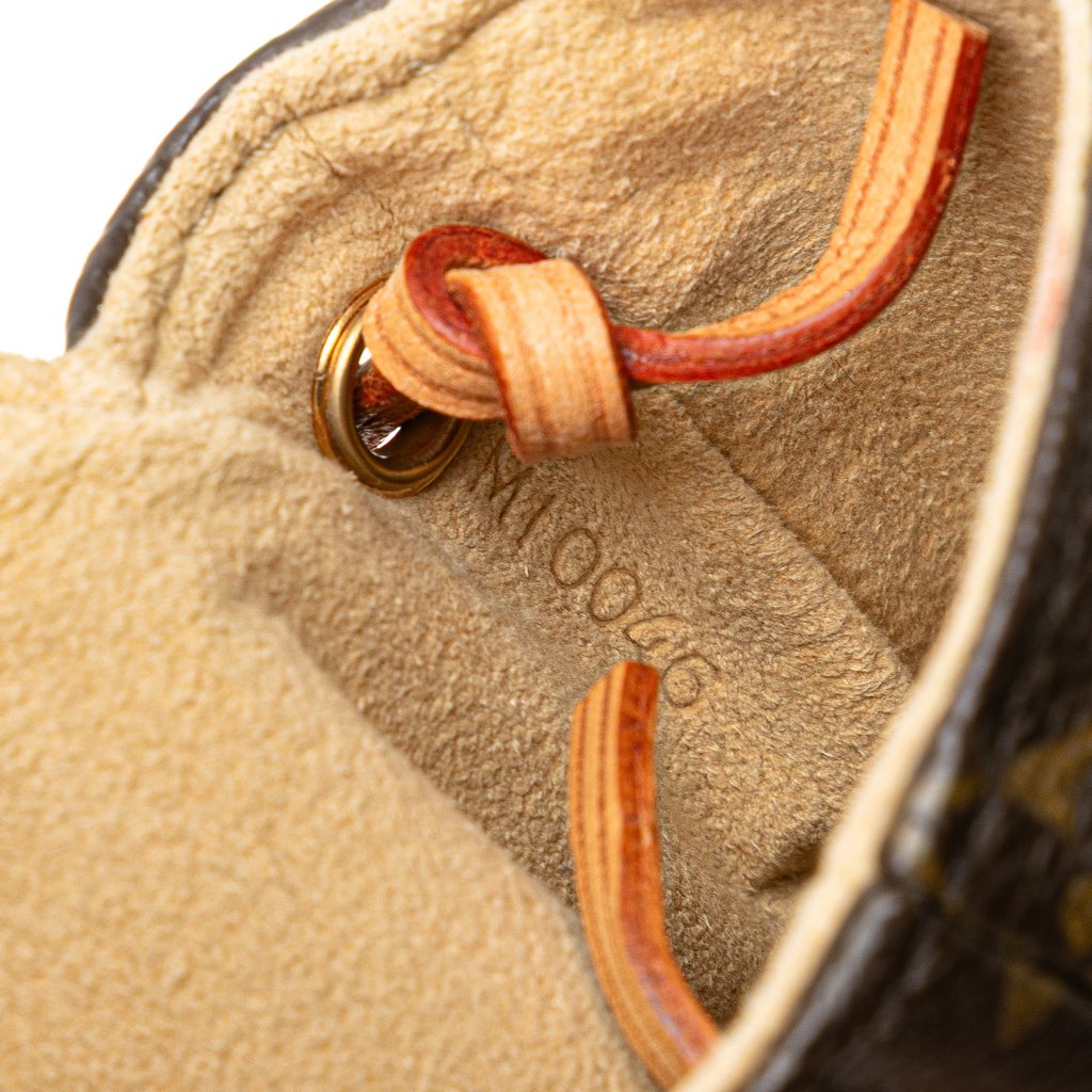 Louis Vuitton Monogram Pochette Cancun - Detail 1