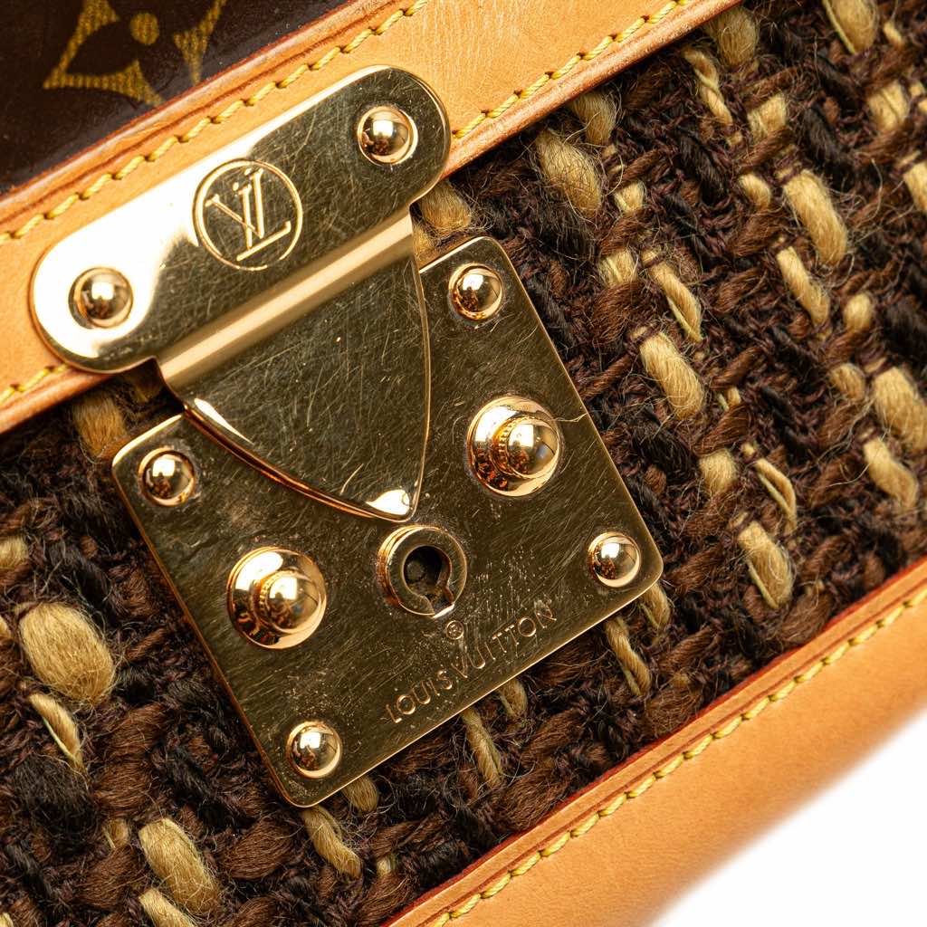 Louis Vuitton Limited Edition Monogram Vinyl Tweedy Rabat - Detail 1